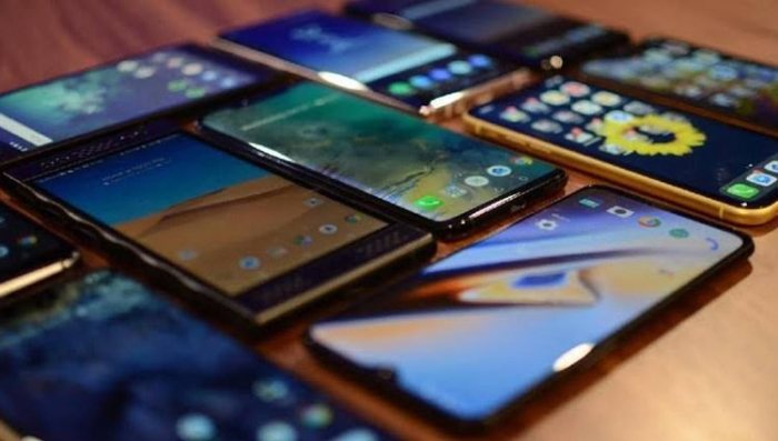 Tabloid smartphone terbaru